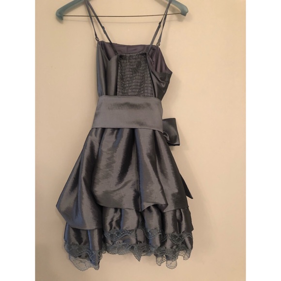 Dress - Picture 2 of 4